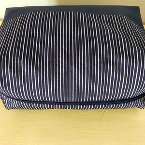 Very large toiletry bag for men or women, navy striped fabric and imitation leather image 4