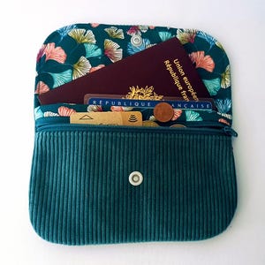 Monedero con solapa, billetera, tela de algodón con hojas de gingko biloba, pana verde pato, regalo para ella.