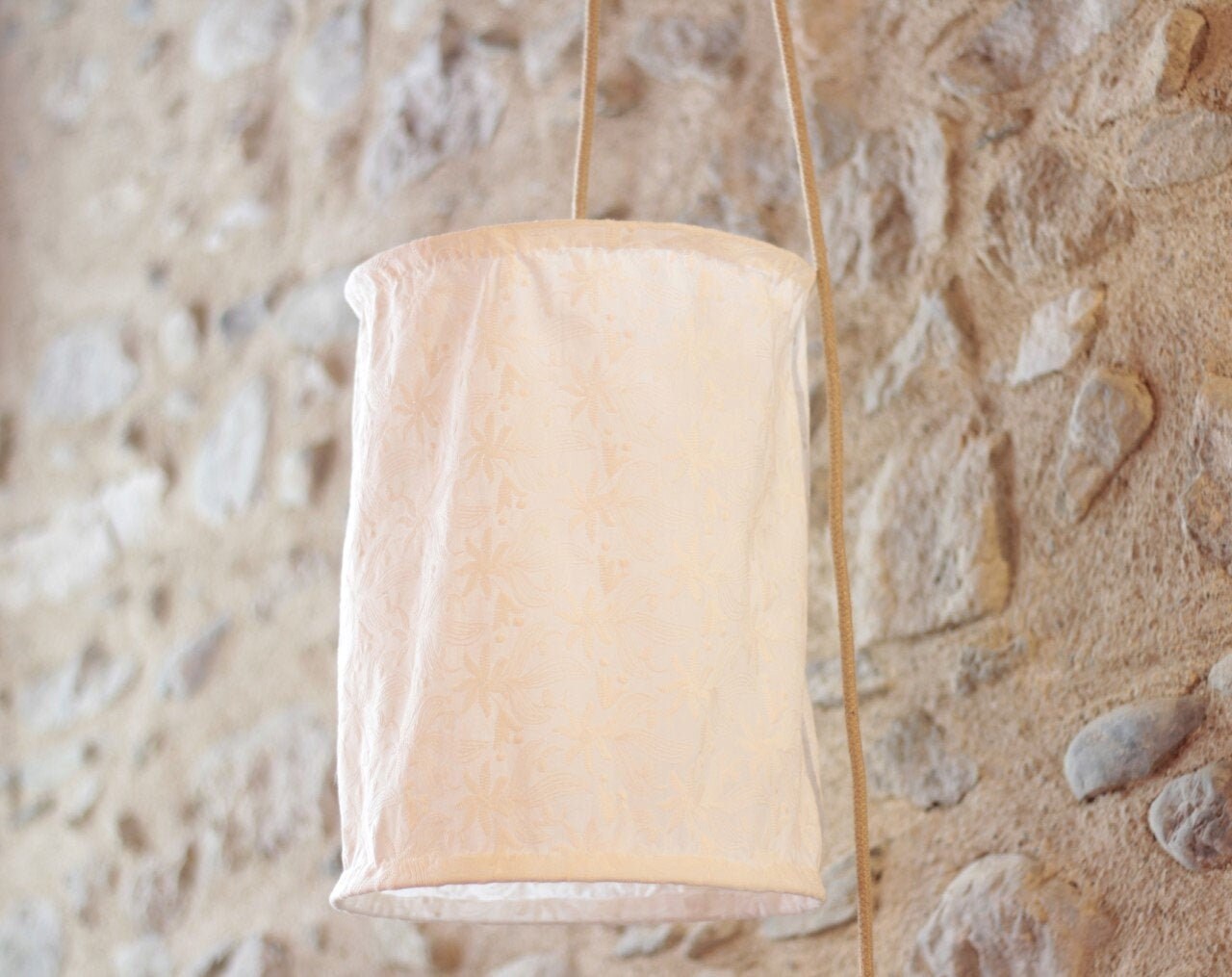 Abat-Jour Suspension, Abat-Jour, Luminaire, Abat-Jour en Tissu, Tissu Brodé, Broderie, Broderie Angl