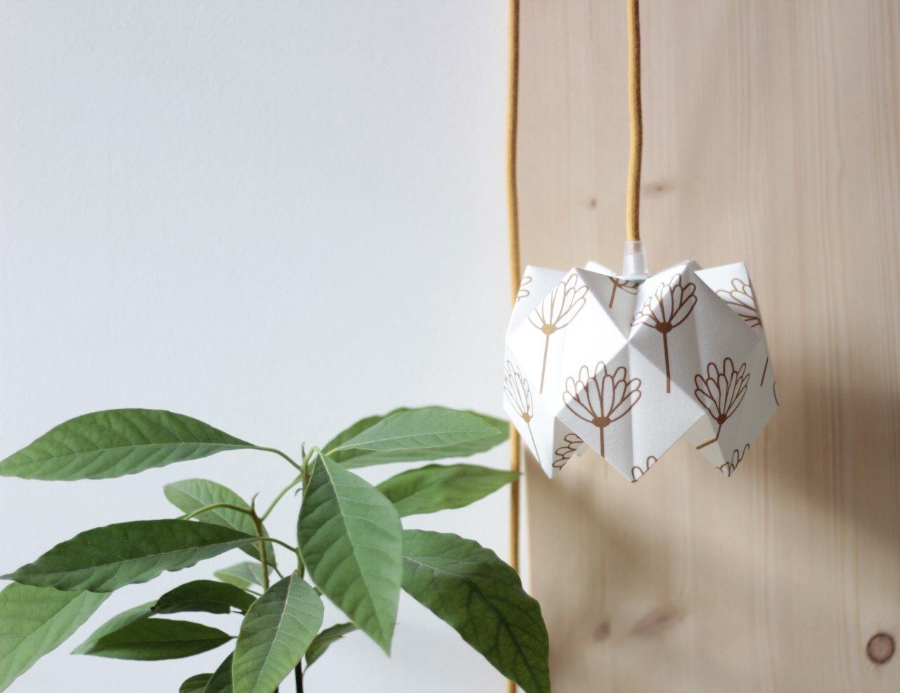 Lampe Baladeuse Origami, Lampe Baladeuse, Lampe, Luminaire, Abat-Jour, Tissu, Tissu Floral, de Cheve