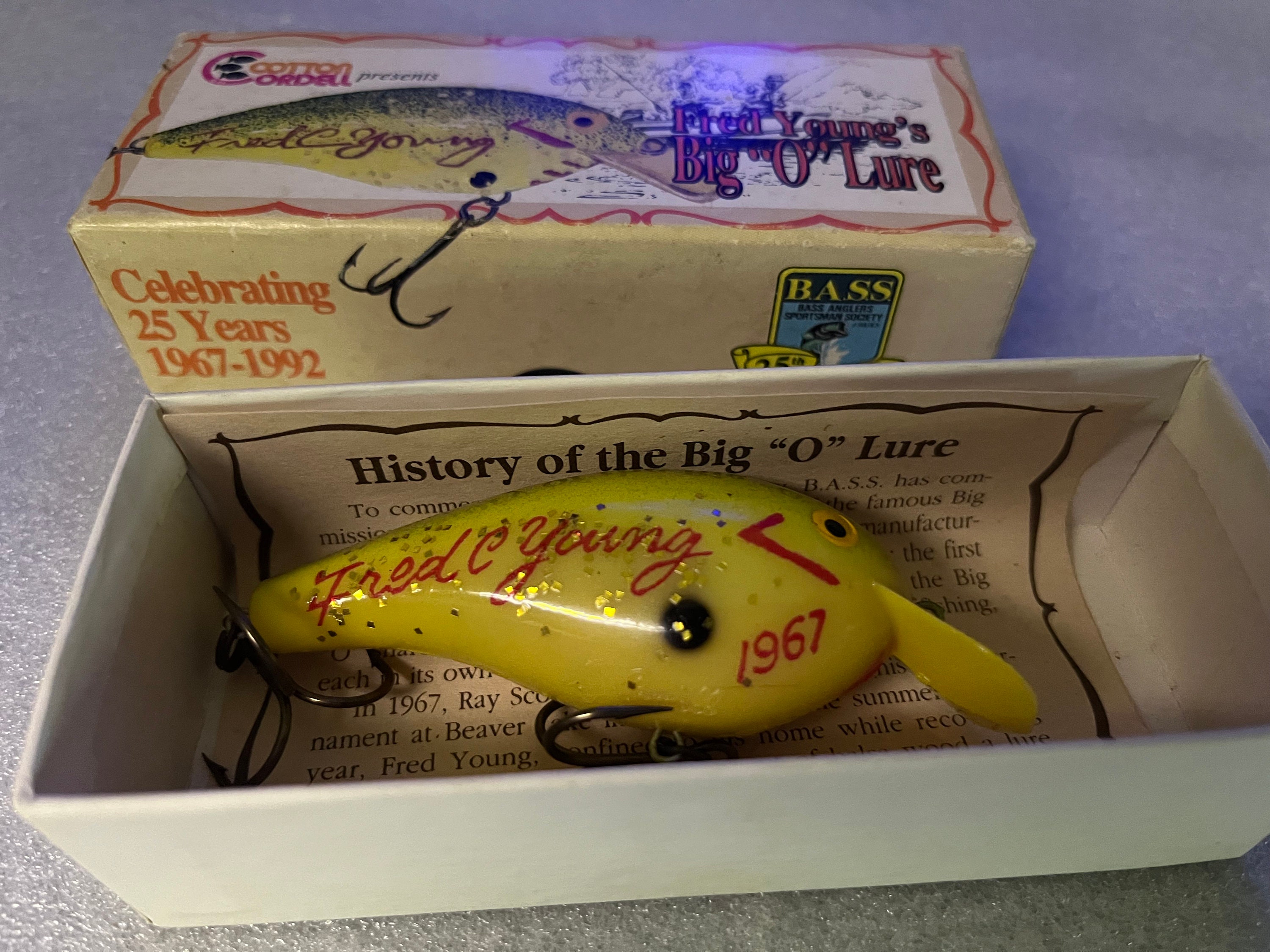 Cotton Cordell Fred Young's Big O Lure 25th Anniversary BASS autograph  collector B.A.S.S.