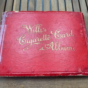 Álbum de tarjetas de cigarrillos de Will: Tarjetas de jardinería. Publicado por Imperial Tobacco.