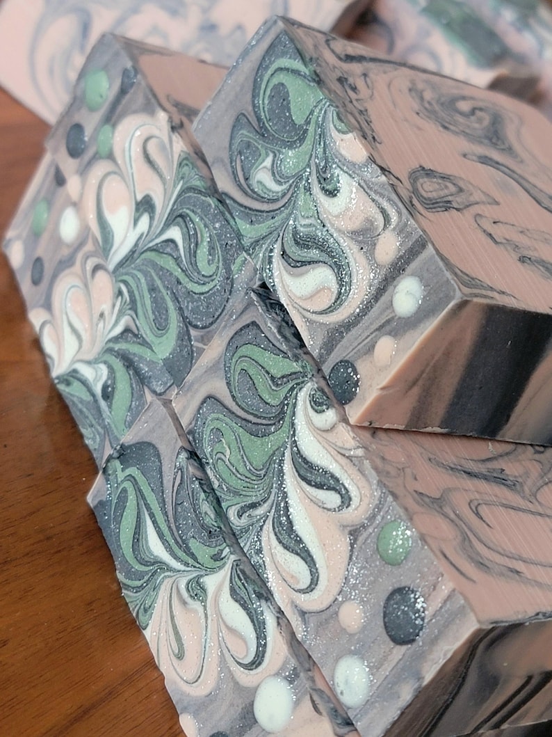 MIDNIGHT PEONY ~ Cold Process Artisan Soap ~ Shea Butter - Etsy