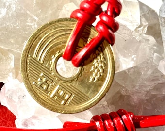 Lucky Japanische 5 Yen Münze Halskette, Echte Go En 1949 - 2021, Rote Leder Schnur