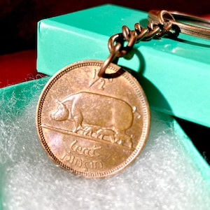 Lucky Irish Leat Pingin Coin Keyring, Ireland 1/2 Penny Coins, 1928 – 1967, Ireland Sow and Piglets, Eire Harp, Birthday Gift Collectable