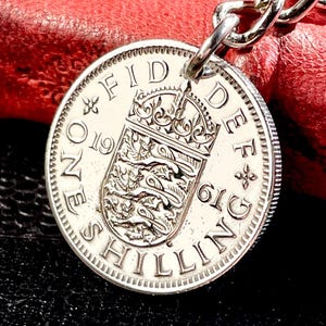 Portachiavi in scellini britannici, realizzati con autentici scellini britannici datati dal 1953 al 1966, scudo inglese, regalo di compleanno e anniversario