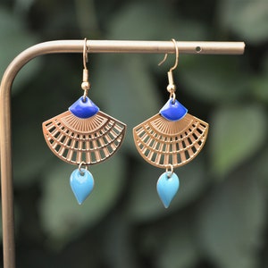 Gold fan earrings with enamelled sequins in duo of blues - stainless steel - chic and original - gift idea
