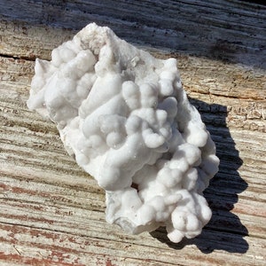 Quartz and calcite mineral specimen, beautiful natural Mexico