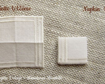 Serviette Blanche Brodé - Miniature 1/12ème