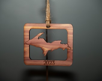 Michigan Upper Peninsula Christmas Ornament (Square)