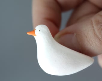Broche de pato - broche de arcilla pintado a mano - insignia de pájaro