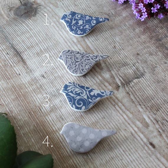 Patterned Bird Brooch: Handmade Air Drying Clay Pin