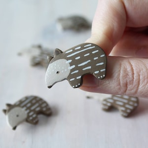 Tapir brooch - animal pin badge - handpainted clay brooch