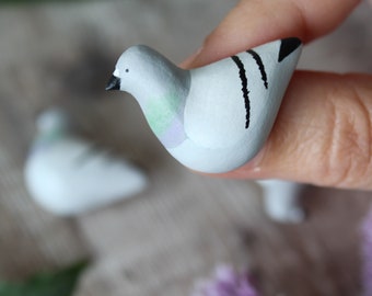 Pigeon brooch - handpainted clay brooch - bird pin badge