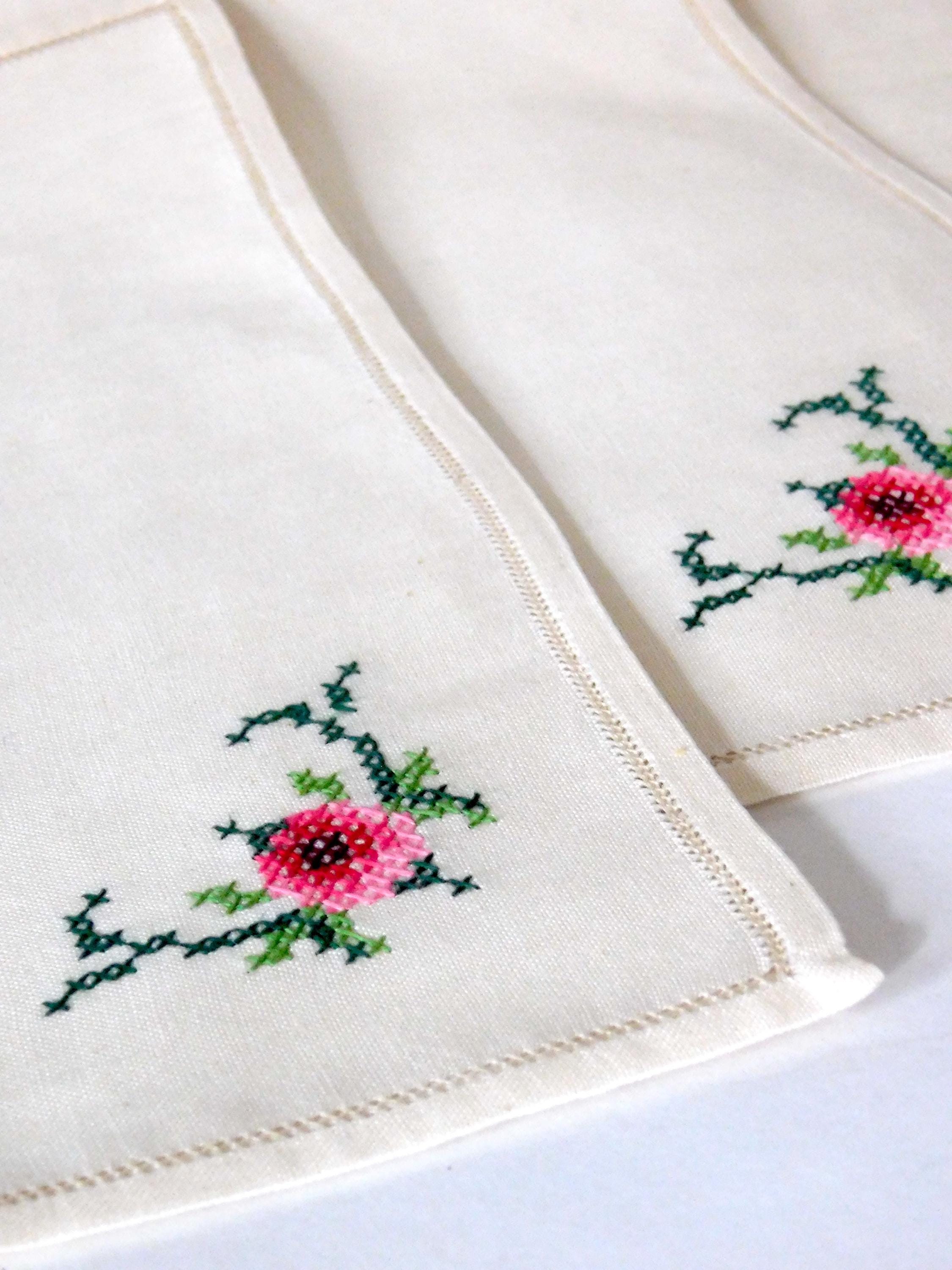 刺繍入り花柄テーブルクロスとナプキン - Etsy 日本