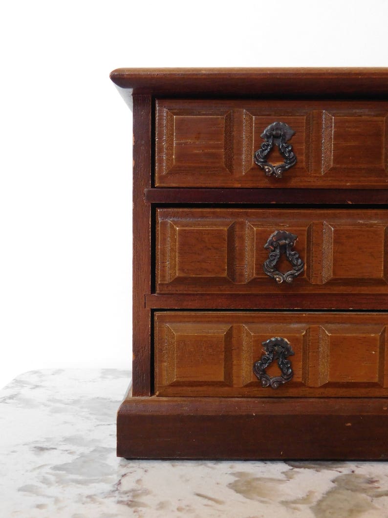 Blue velvet trinket storage. Jewelry chest Vintage jewelry box Jewelry organizer display case Vintage armoire Velvet-lined jewelry case
