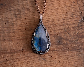 Labradorite Crystal Pendant - Gemstone Necklace - Wire Wrapped Jewelry - Handmade Copper Jewelry - Made in Canada