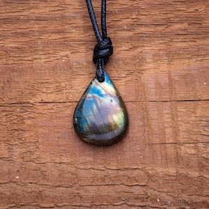 Rainbow labradorite teardrop crystal pendant - Handmade with adjustable wax cord - Simple jewelry gift for Christmas