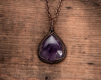 Dainty amethyst necklace pendant for mom - Delicate layered statement necklace for her - Gifts for her - Gifts for him