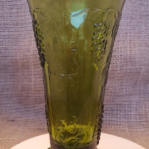 Vintage 1970's Indiana Glass HARVEST GRAPE Green Vase