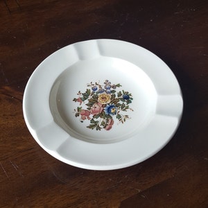 Vintage Wedgwood CONWAY Porcelain Ashtray - Made in England