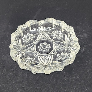 Vintage Anchor Hocking EARLY AMERICAN PRESCUT 4.25&quot; Glass Ashtray