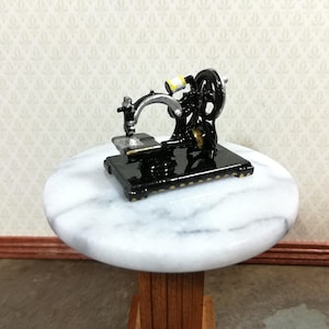 Dollhouse Miniature Sewing Machine Vintage Style Metal 1:12 Scale