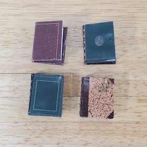 Dollhouse Books with Blank Pages Vintage Style Set of 4 1:12 Scale Miniature Library