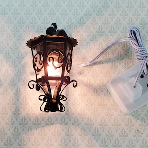 Dollhouse Black Coach Carriage Sconce 1:12 Scale 12 Volt Electric with Plug Porch Light
