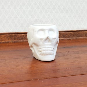 Miniature Halloween Skull Planter or Candy Dish for Dollhouse Decoration 1&quot; Tall