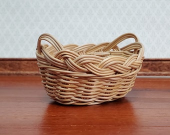 Dollhouse Laundry Basket Straw Fiber Oval with Handles 1:12 Scale Miniature