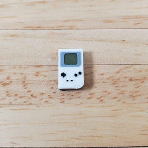 ミニチュア小道具 ハンドヘルドゲームコンソール 90年代レトロ 1:12スケール アクションフィギュア ドールハウス