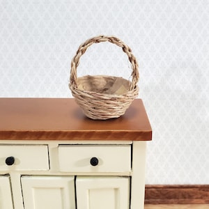 Dollhouse Miniature Large Basket Natural Fiber Round with Handle