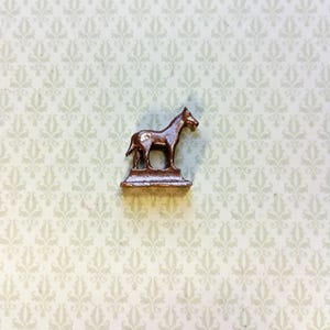 ドールハウス ミニチュア 馬像 トロフィー ブロンズ 1:12スケール 塗装済み金属