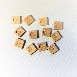 Dollhouse Miniature Square Corner Head Blocks 12 Pieces Wood 1:12 Scale Building