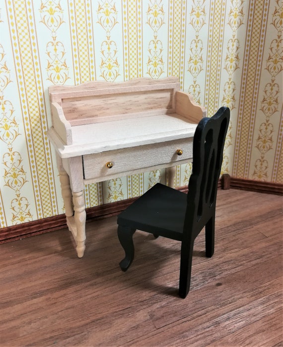 handley house dollhouse miniatures