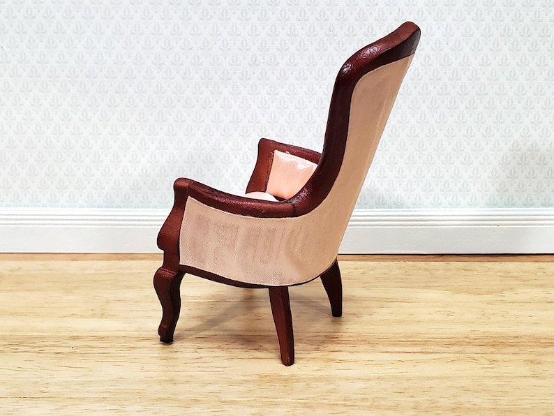 Dollhouse Gentlemen's Chair Victorian Pink & Mahogany Finish 1:12 Scale Miniature Furniture immagine 3