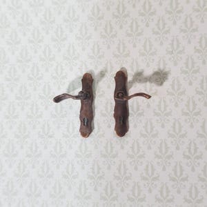 Dollhouse Door Handles Bronze x2 French Lever Style 1:12 Scale Miniatures CLA05580