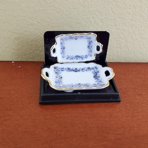 Dollhouse Miniature x2 Trays Medium & Large Reutter Porcelain 1:12 Scale Blue White
