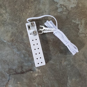 Dollhouse Power Strip with Fuse & On/Off Switch 6 Plugs 1:12 Scale Miniature