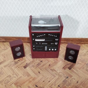 Dollhouse Stereo System with Turntable Record Player Retro Style 1:12 Scale Resin image 2