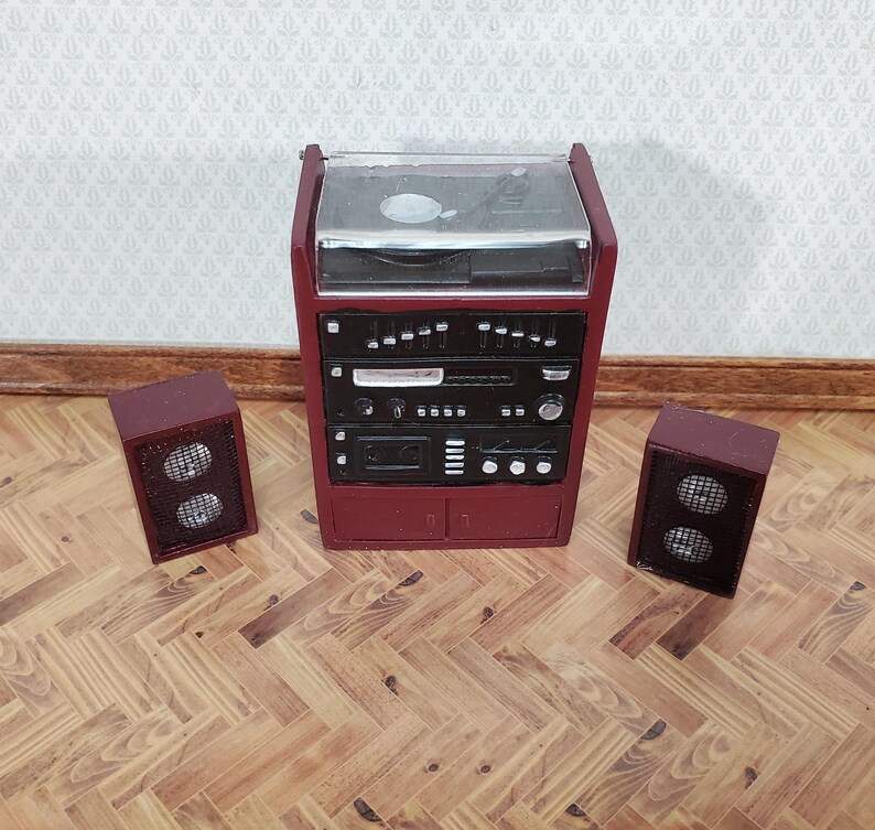 Dollhouse Stereo System with Turntable Record Player Retro Style 1:12 Scale Resin image 2