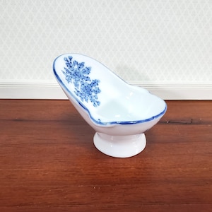 Dollhouse Hip Bath Bathtub Ceramic Tub Small Pink Floral Design 1:12 Scale Miniature Bathroom
