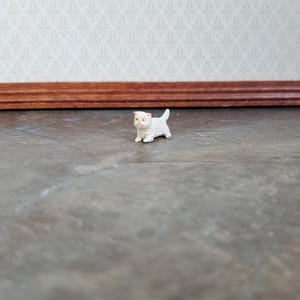 Dollhouse Miniature Kitten White Persian Playing 1:12 Scale Animals Cats