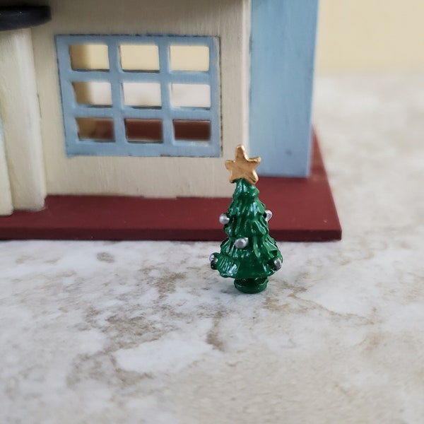 Dollhouse Miniature 1:144 Scale Christmas Tree with Star Metal Micro Minis