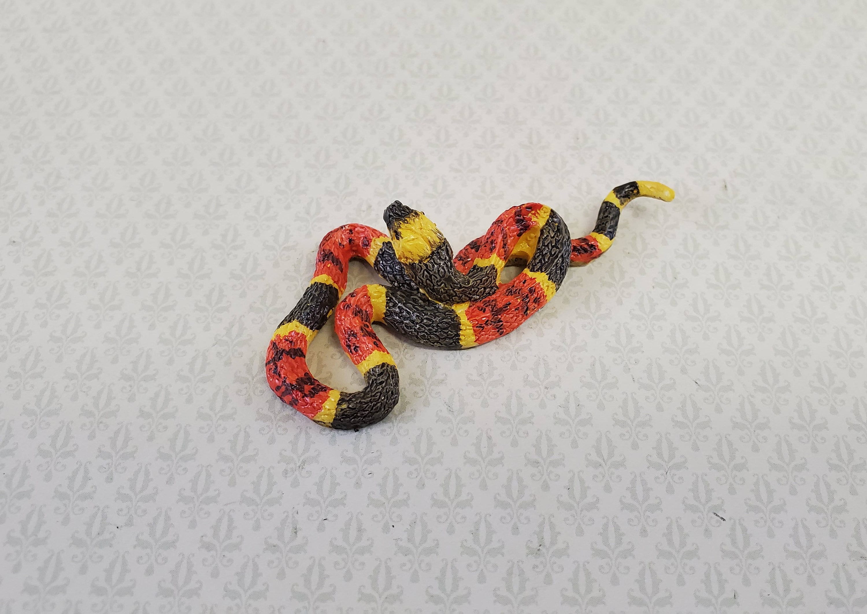 Dollhouse Miniature Snake Eastern Coral 1:12 Scale Pet Animal - Etsy