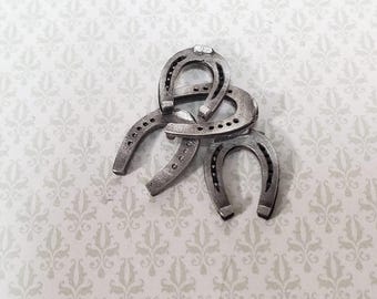 Herraduras de la suerte para casa de muñecas x4 Miniaturas de metal a escala 1:12 de Sir Thomas Thumb