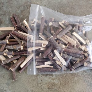Dollhouse Miniature Split Logs Kindling for Fireplace Firewood 1:12 Scale