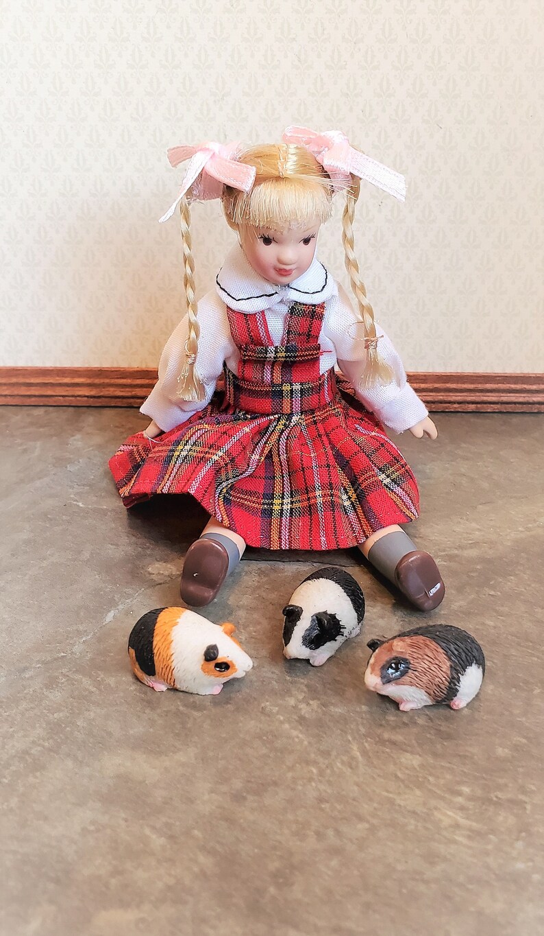 Dollhouse Miniature Guinea Pigs Set of 3 112 Scale Pet Black Etsy