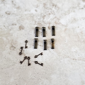 ドールハウス ハーフスケール ドアノブ 鍵付き ダークピューター x6 1:24スケール CLA05694